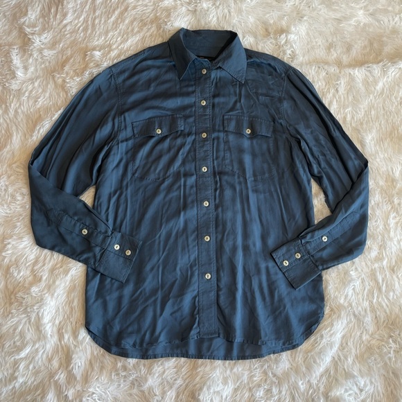 Frye The Addie Blue Lightweight Casual Button Down Long Sleeve Top Size Small - Picture 1 of 13